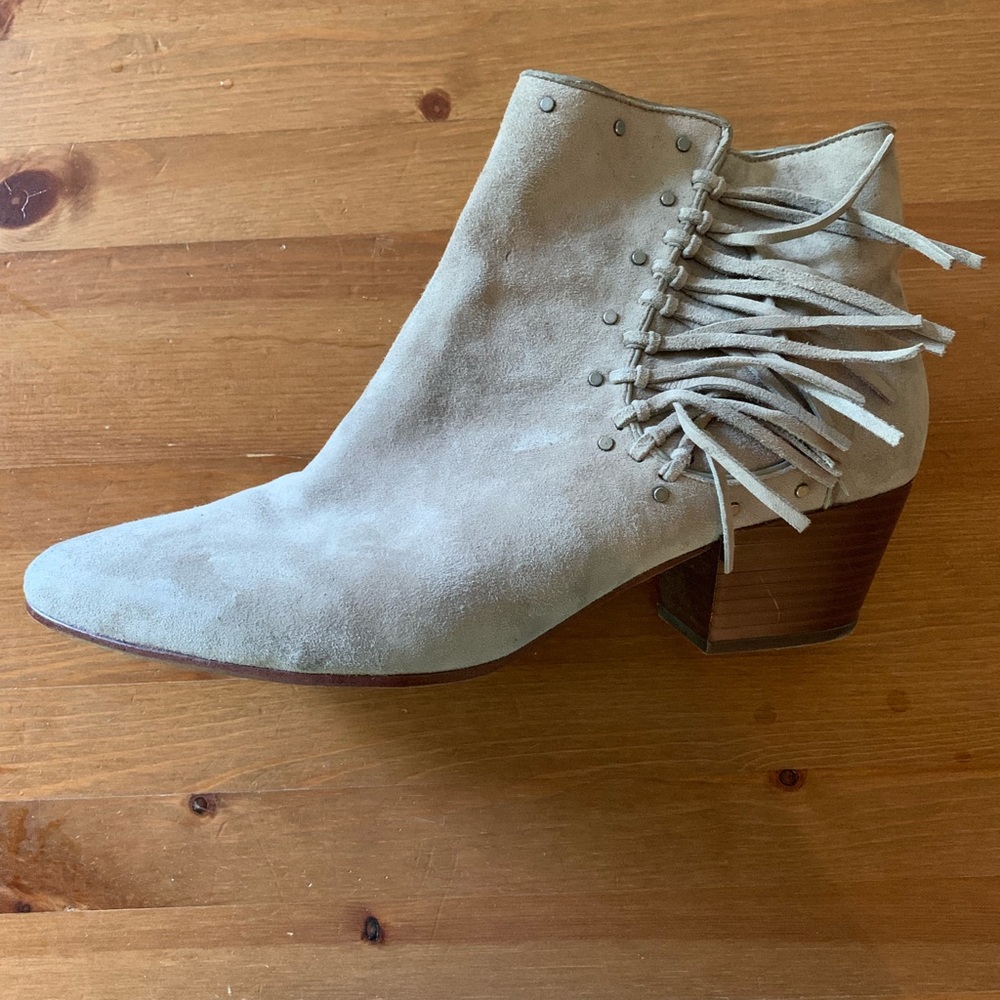 Sam Edelman Grey suede fri he boots with heel